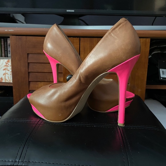 High heels - Picture 3 of 3